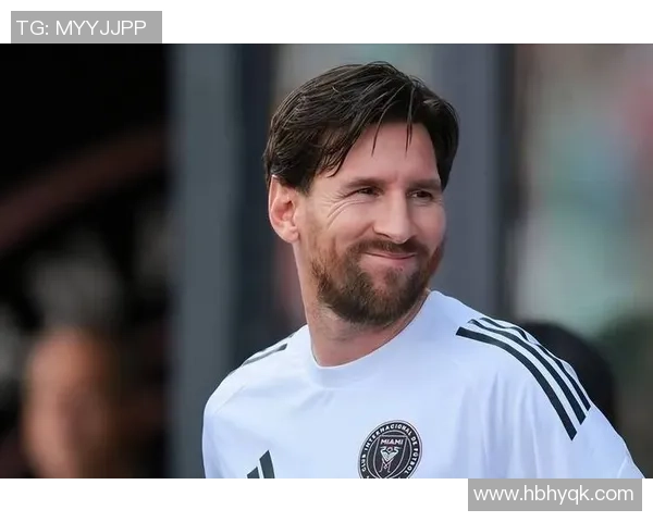 梅西光膀子展现运动魅力引发球迷热议与赞叹